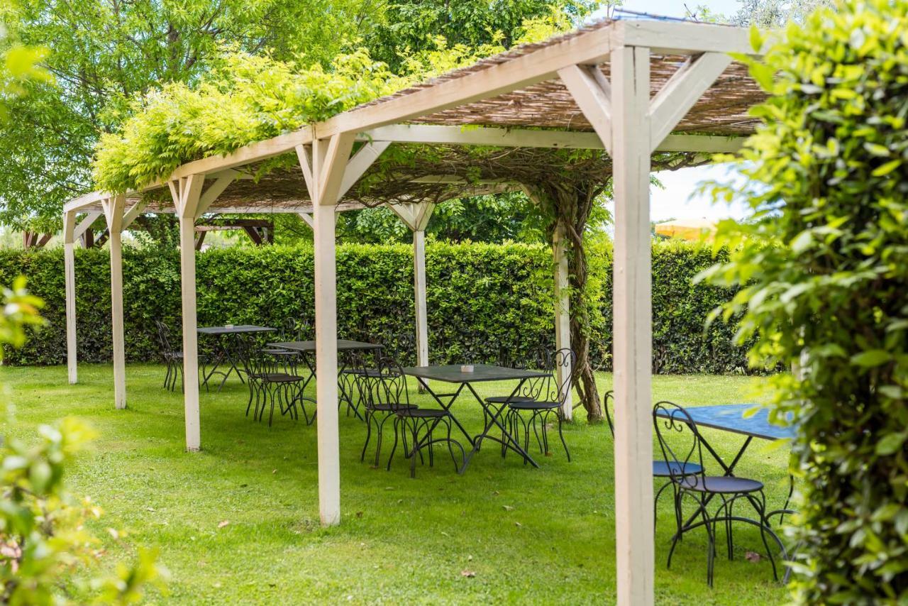 Antico Casale Guest House ซาร์ซานา ภายนอก รูปภาพ