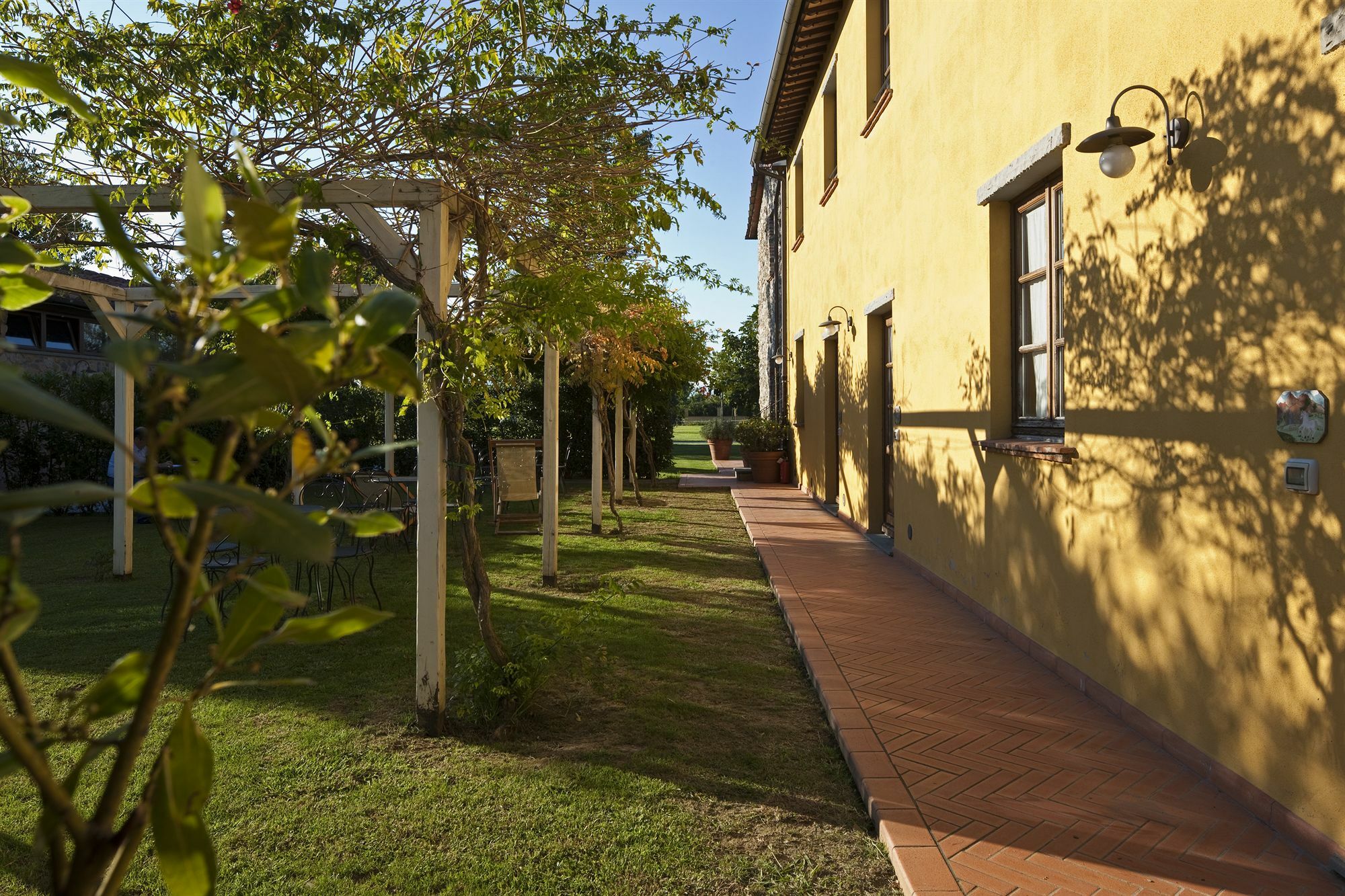 Antico Casale Guest House ซาร์ซานา ภายนอก รูปภาพ